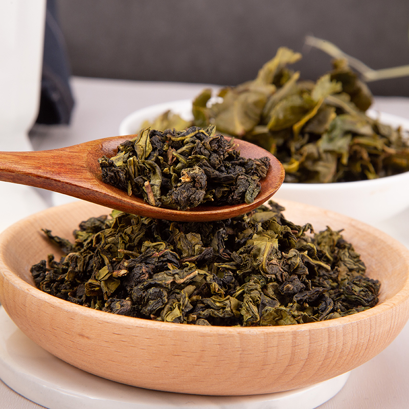 Oolong Tea - Fresh and pleasant, with fragrant flowers overflowing